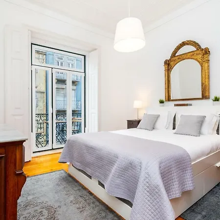 4 Bedroom On The Center Апартаменты Лиссабон