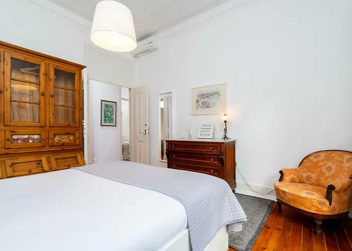 Διαμέρισμα 4 Bedroom On The Center