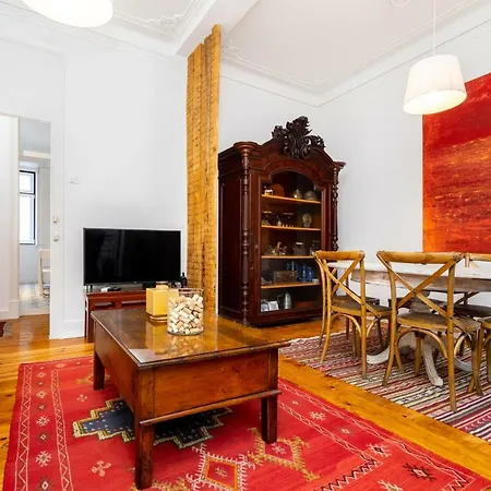 Apartment 4 Bedroom On The Center Lissabon